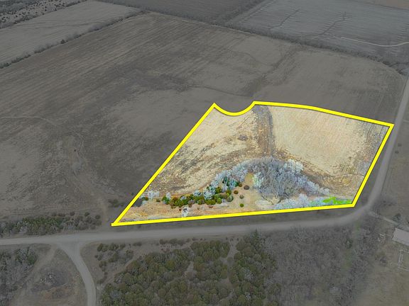 3rd image of 4 N Mills Ests