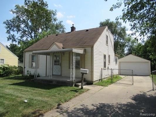 2nd image of 24369 Pennie St