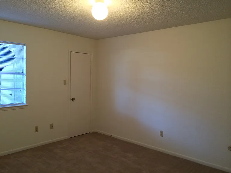 6800 Old Briarstown Rd — Photo 3