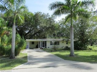 215 Fairview Ave, Fort Myers, FL 33905
