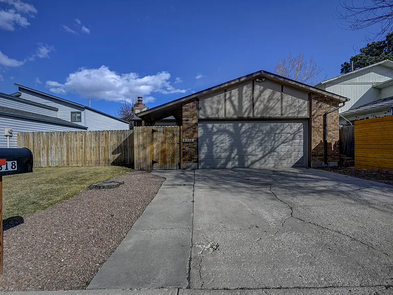 4318 Moonbeam Dr — Photo 6