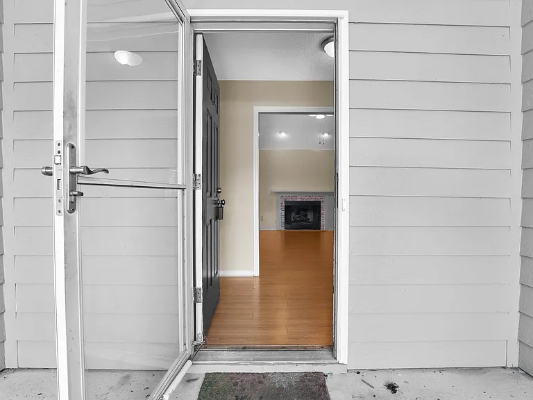 8 N Nicholson Cir — Photo 8