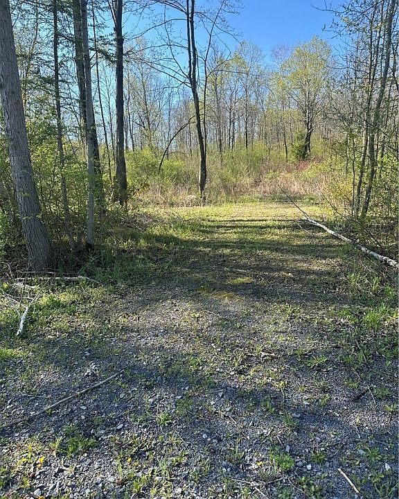 1st image of Pleasant Valley Rd