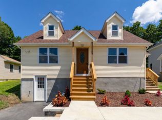 18 Longview Ave, Poughkeepsie, NY 12603