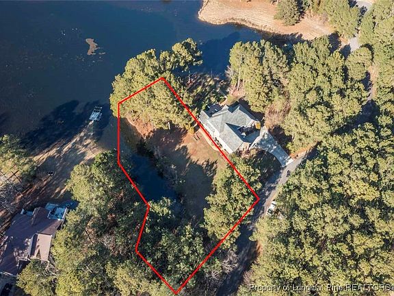 3rd image of 125 Applewood Ln