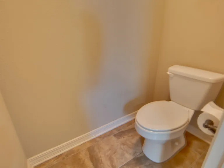 5485 Tucker Cir — Photo 32