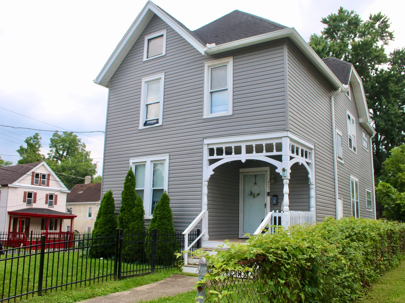3 bed, 1782 sqft, $2,400 — Photo 2