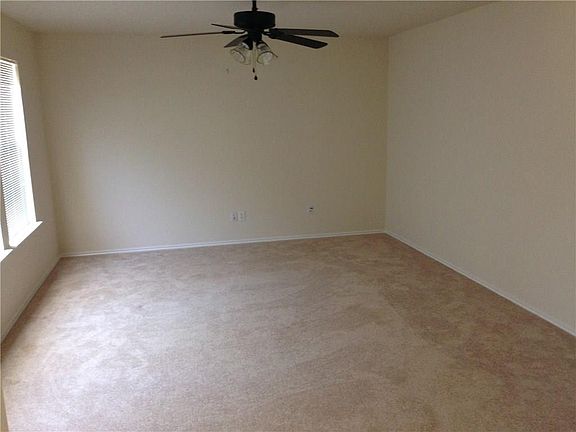 4th image of 12330 Shepherds Hill Ln