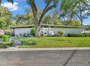 531 Berkeley St, Seguin, TX 78155