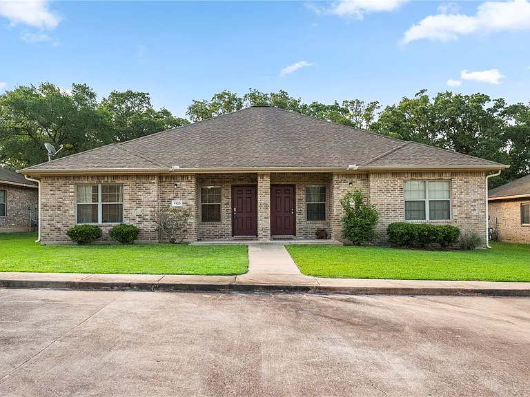 4407 Reveille Rd — Photo 2