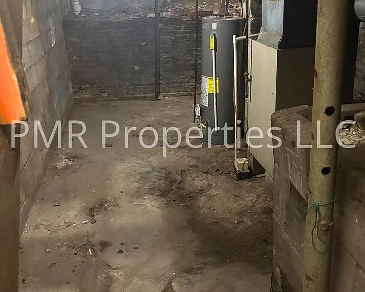 1821 S 11th St — Photo 17
