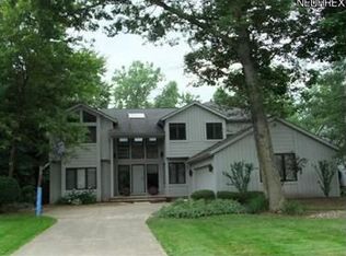 4080 Orangewood Dr, Orange, OH 44022