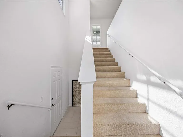7050 Barrington Cir #202 — Photo 3