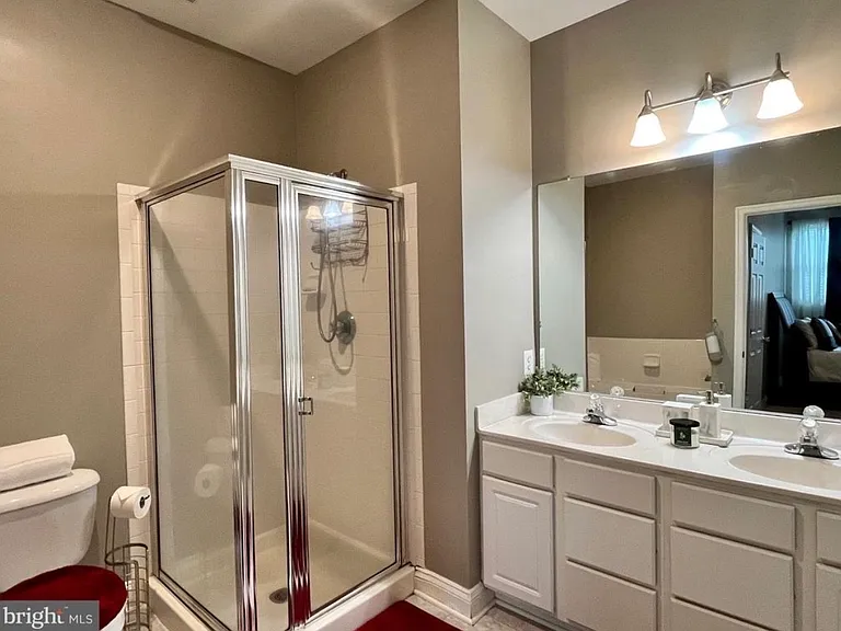 8605 Capistrano Way — Photo 18