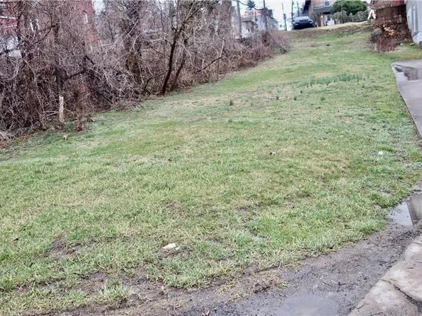 355 Locust Ave, Washington, PA 15301