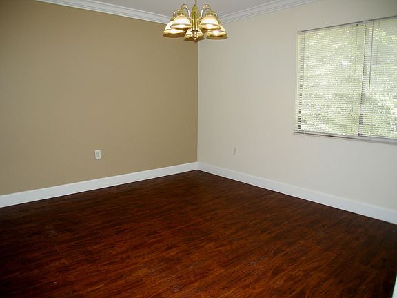5th image of 1715 NE 36th Ave #7