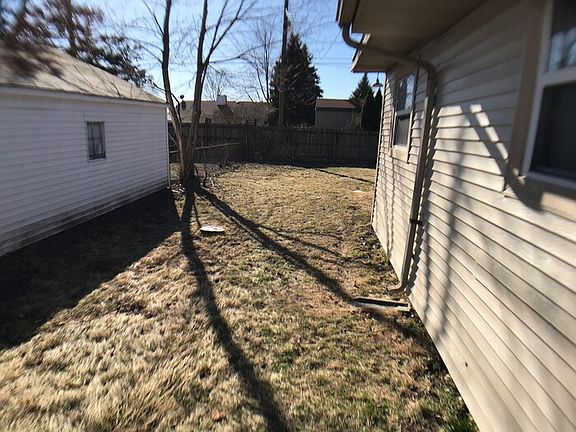 3rd image of 3503 S Saint Joseph St