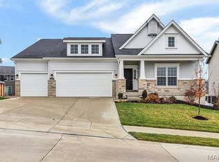 2043 Windswept Farms Dr, Eureka, MO 63025