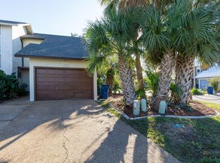 1369 Capri Dr, Panama City, FL 32405