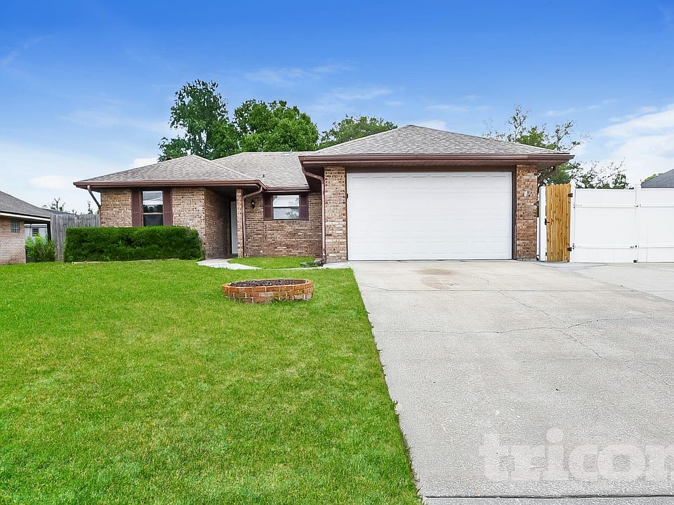 1st image of 2125 El Campo Ave