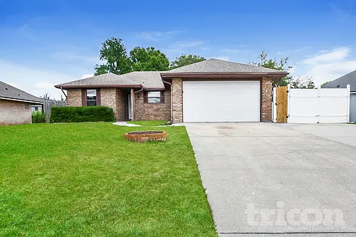 2125 El Campo Ave Photo 1