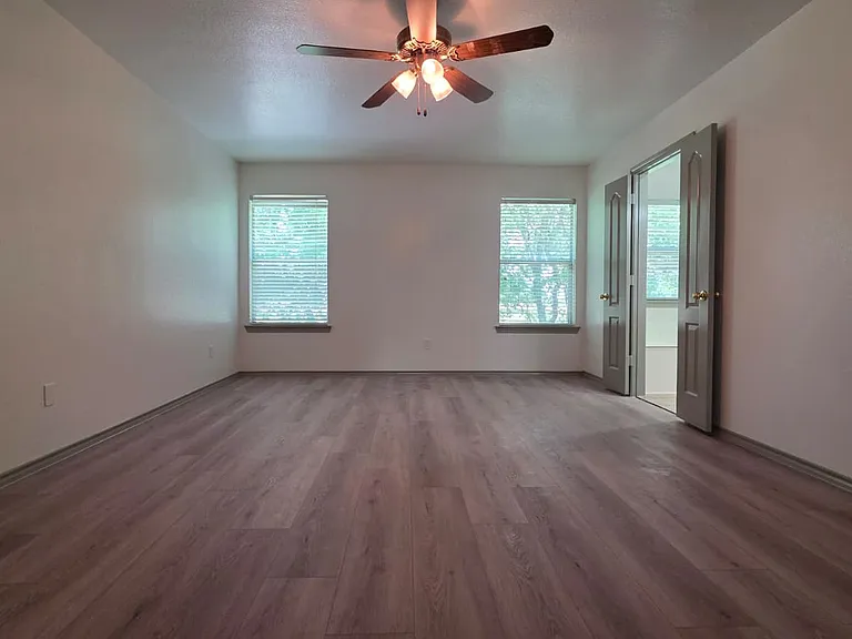 master bedroom pic 3