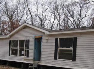 905 E Washington St, White Cloud, MI 49349