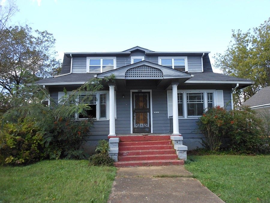1st image of 2707 N Chamberlain Ave