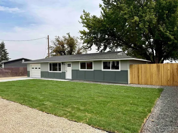 8180 N Pennsylvania Ave, Fruitland, ID 83619