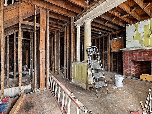 5th image of 3017 Garland Ave