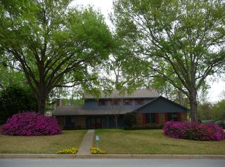 1910 Warwick Cir W, Longview, TX 75601