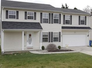 1702 Rock Valley Dr, Kalamazoo, MI 49006