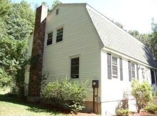 6 Crestwood Rd, Windham, NH 03087