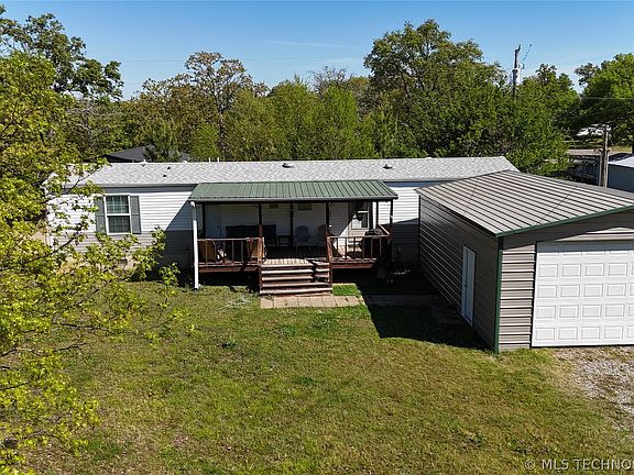 2nd image of 430329 E 1152nd Rd