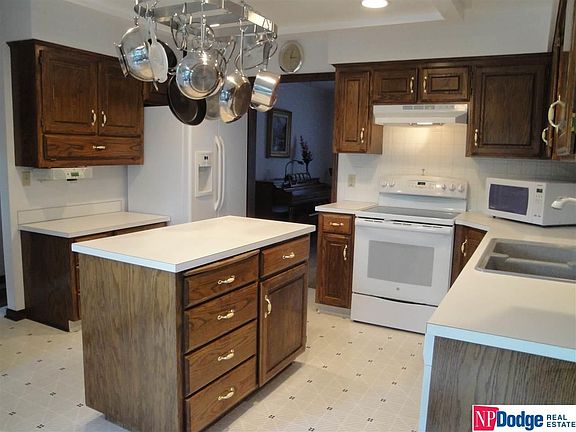 3rd image of 1021 Bryn Mawr Dr