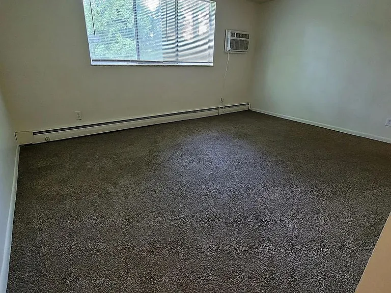 Unit Photo