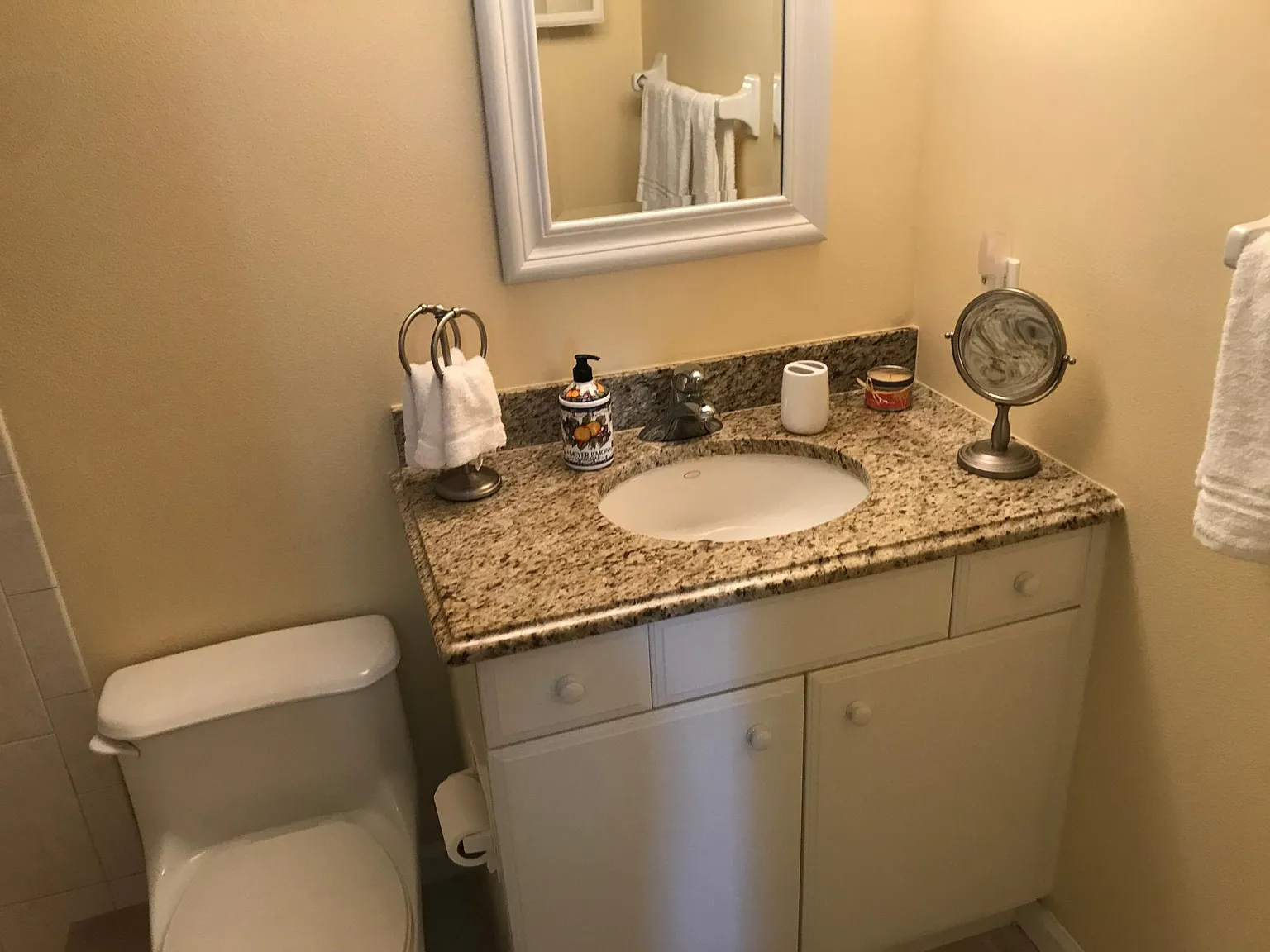 2 bed, 991 sqft, $6,500 — Photo 4