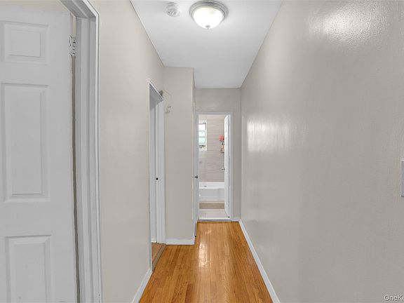 4th image of 245 Bronx River Road #7C
