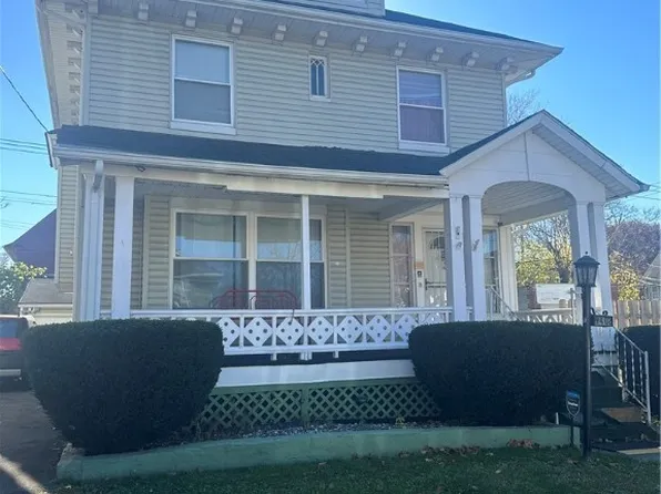 9402 Kempton Ave, Cleveland, OH 44108