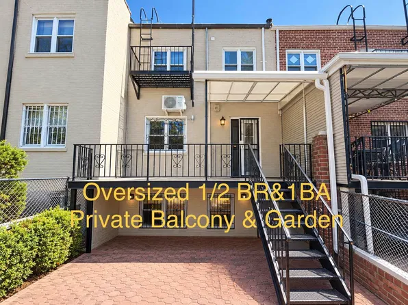 5120 Reeder St, Elmhurst, NY 11373