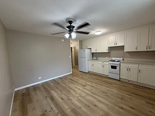403 Hobron Ln Photo 1