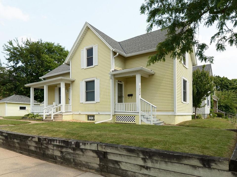 1st image of 1234 Yout St