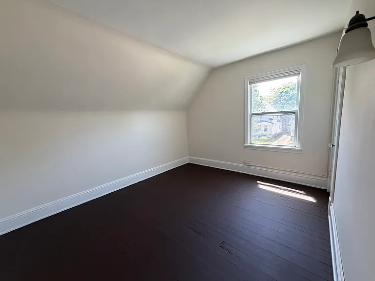 11721 Browning Ave — Photo 4