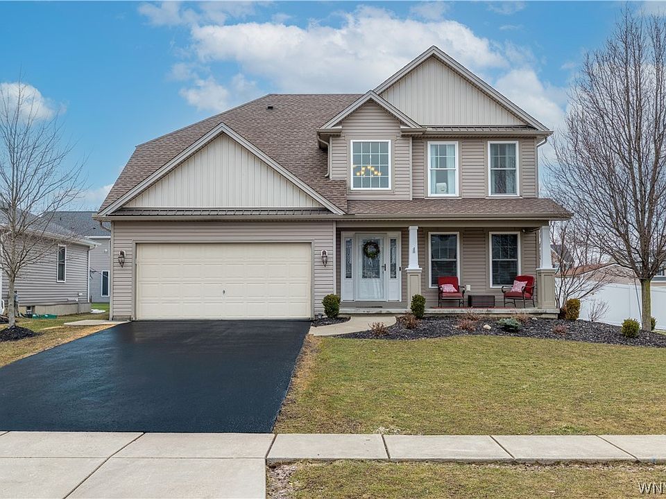 1st image of 2360 Agassiz Dr