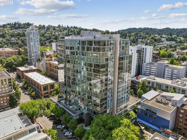 1221 SW 10th Ave #1403, Portland, OR 97201