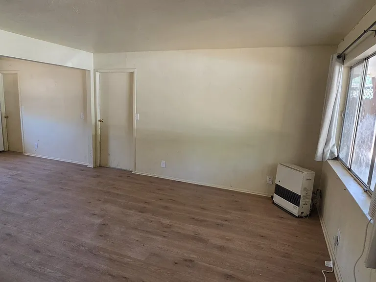 4087 Kensington Way — Photo 1