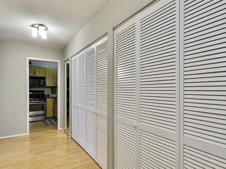 4515 Willard Ave #2421S — Photo 9