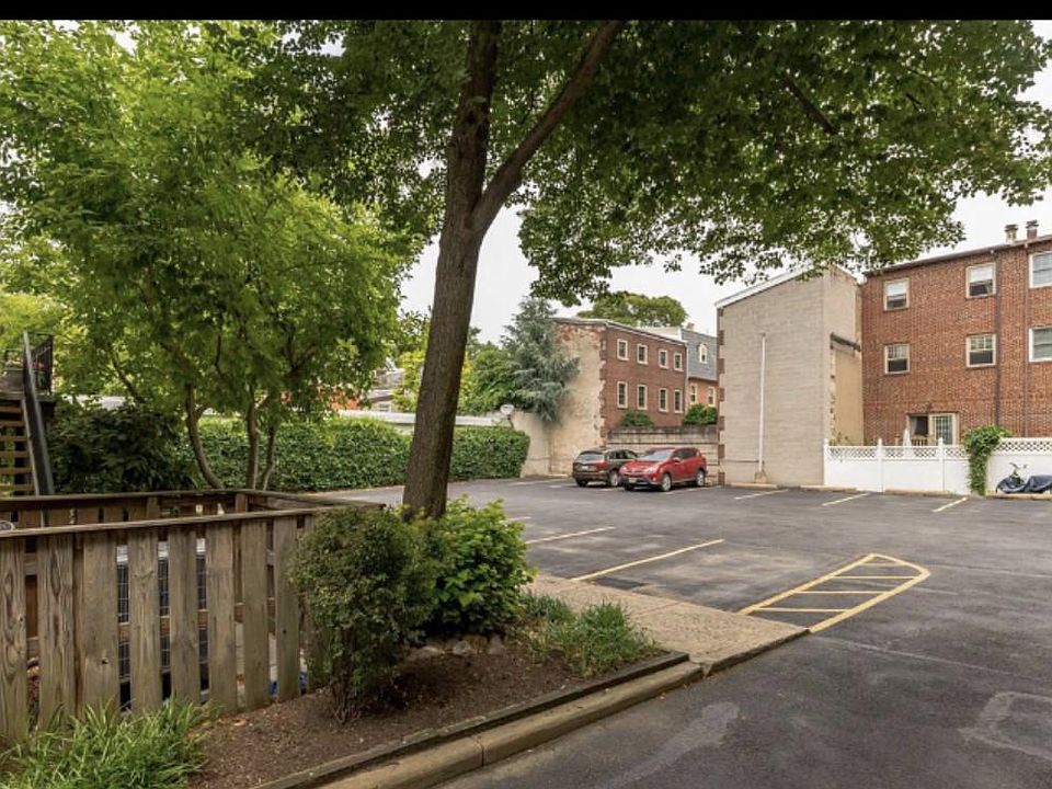2nd image of 771 S 2nd St #P2