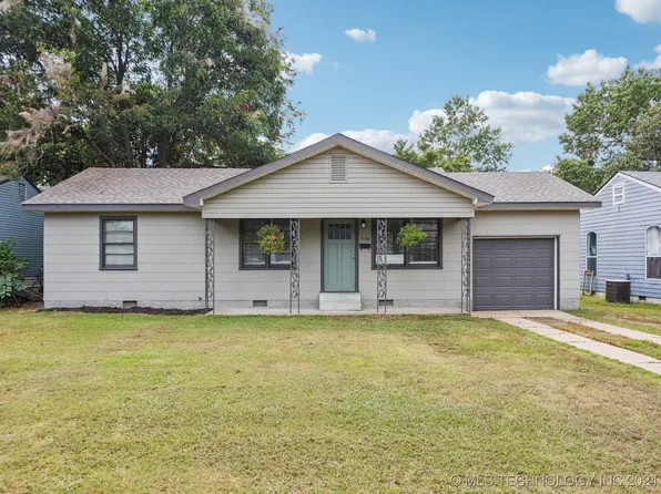 436 E 19th St, Okmulgee, OK 74447