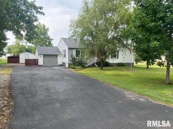 1210 E Boulevard St, Marion, IL 62959